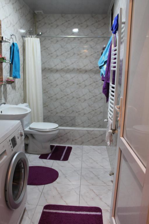 Guesthouse Medea On Pushkini 4 Kutaisi Ngoại thất bức ảnh